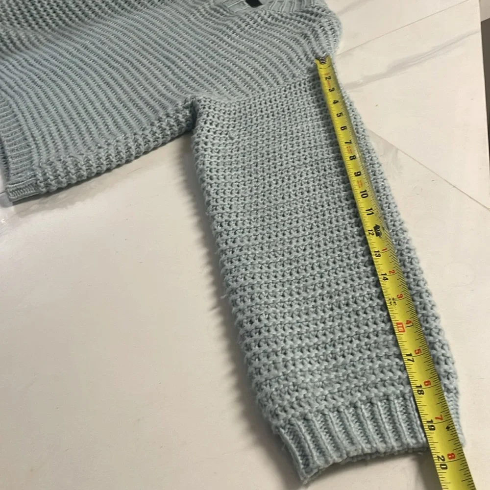 Forever 21 Women’s Knit Sweater Cropped Light Turquoise Relaxed Fit